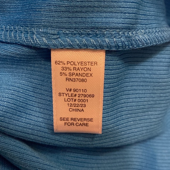 Cute Top - Picture 5 of 5